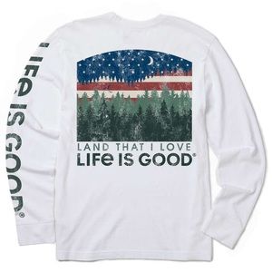 Life Is Good Men’s “Land That I Love” Logo Tee